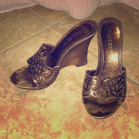 Charles David Brown Wood Wedges 7 - Picture 1 of 6